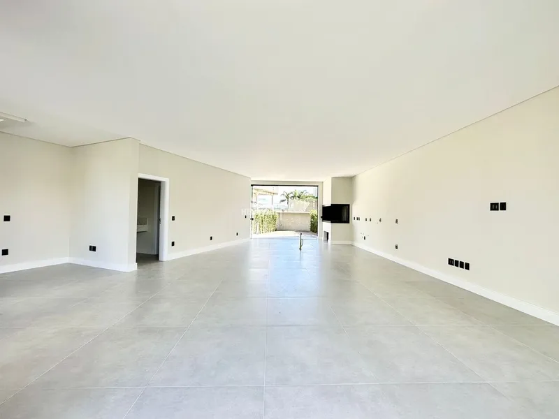 SOBRADO À VENDA  CONDADO DE CAPÃO: 3ª foto da galeria de imagens do imóvel