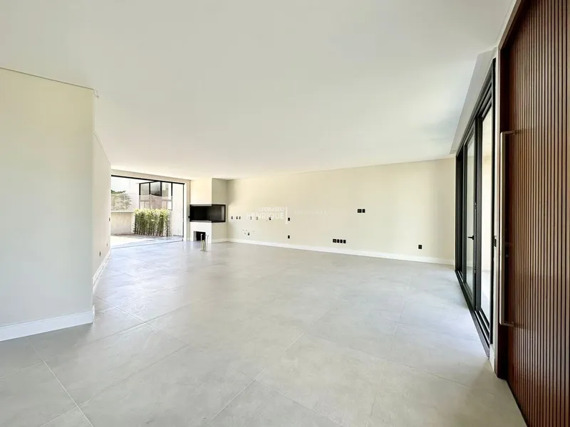 SOBRADO À VENDA  CONDADO DE CAPÃO: 4ª foto da galeria de imagens do imóvel