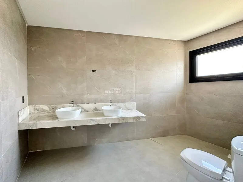 SOBRADO À VENDA  CONDADO DE CAPÃO: 19ª foto da galeria de imagens do imóvel