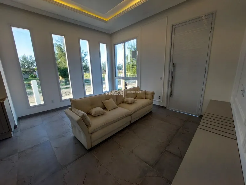 Casa três dormitórios Neoclássica: 23ª foto da galeria de imagens do imóvel