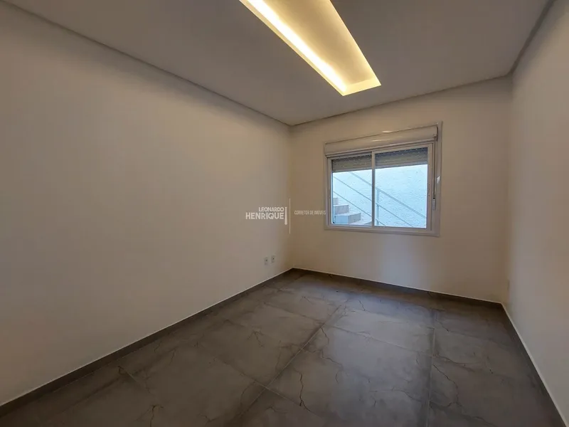 Casa três dormitórios Neoclássica: 27ª foto da galeria de imagens do imóvel