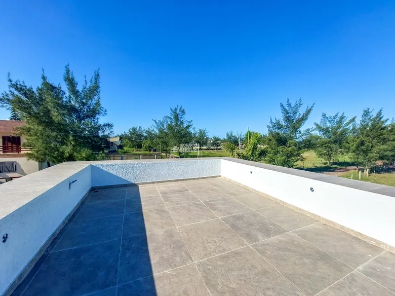 Casa três dormitórios Neoclássica: 11ª foto da galeria de imagens do imóvel