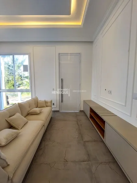 Casa três dormitórios Neoclássica: 18ª foto da galeria de imagens do imóvel