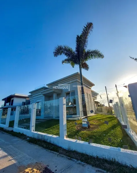 Casa três dormitórios Neoclássica: 12ª foto da galeria de imagens do imóvel