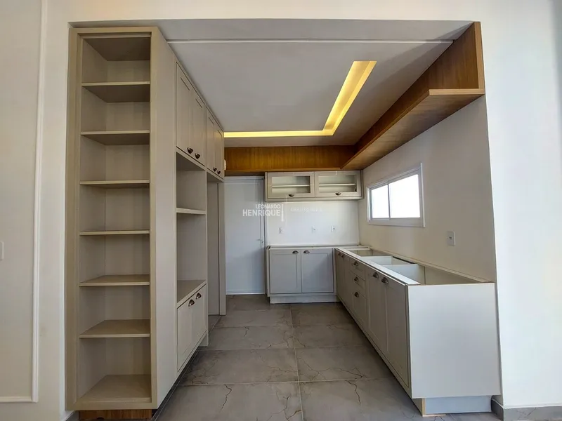 Casa três dormitórios Neoclássica: 20ª foto da galeria de imagens do imóvel