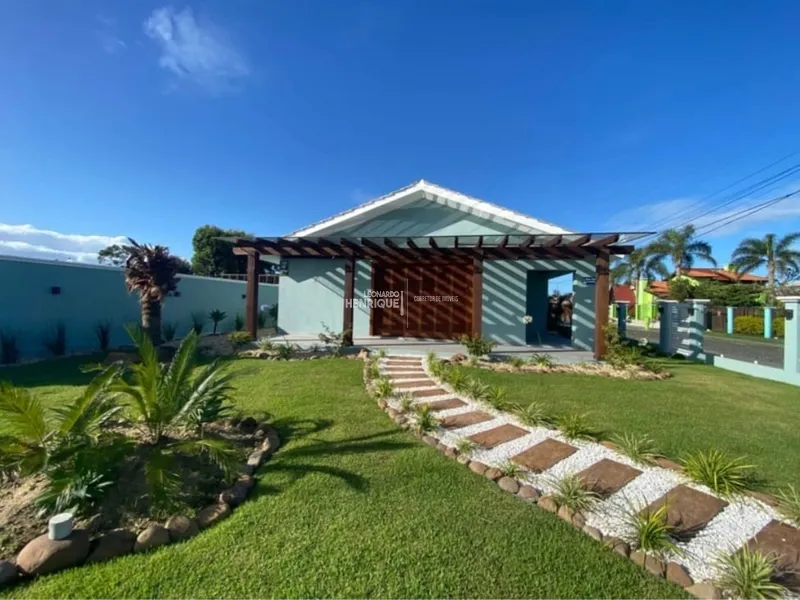 CASA DE TRÊS DORMITÓRIOS DE ESQUINA: 31ª foto da galeria de imagens do imóvel