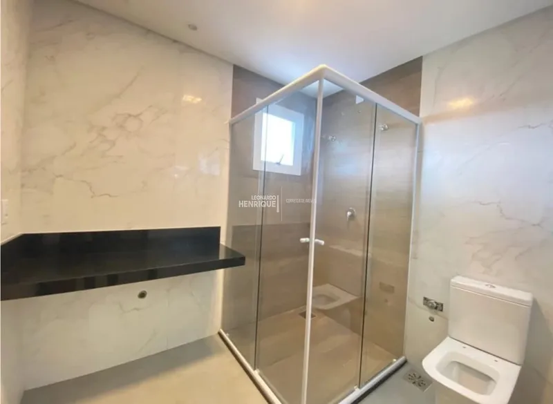 CASA DE TRÊS DORMITÓRIOS DE ESQUINA: 13ª foto da galeria de imagens do imóvel