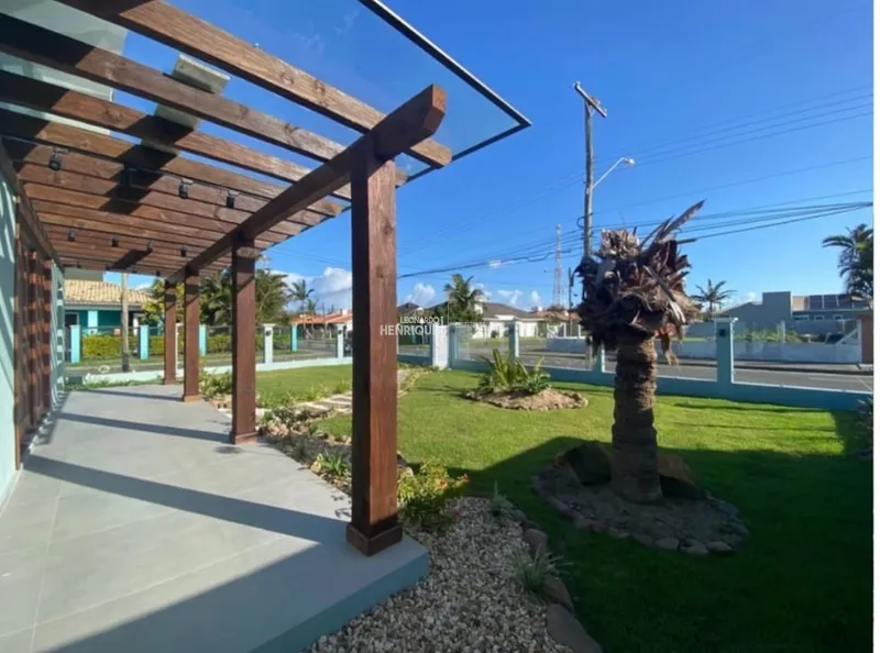 CASA DE TRÊS DORMITÓRIOS DE ESQUINA: 24ª foto da galeria de imagens do imóvel