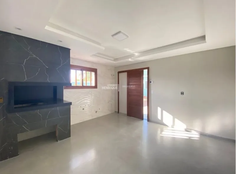 CASA DE TRÊS DORMITÓRIOS DE ESQUINA: 8ª foto da galeria de imagens do imóvel