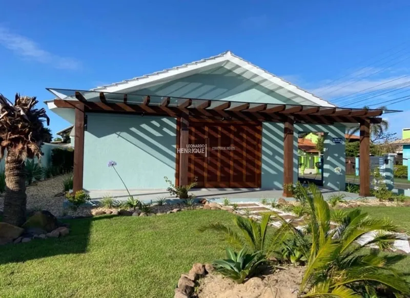 CASA DE TRÊS DORMITÓRIOS DE ESQUINA: 28ª foto da galeria de imagens do imóvel