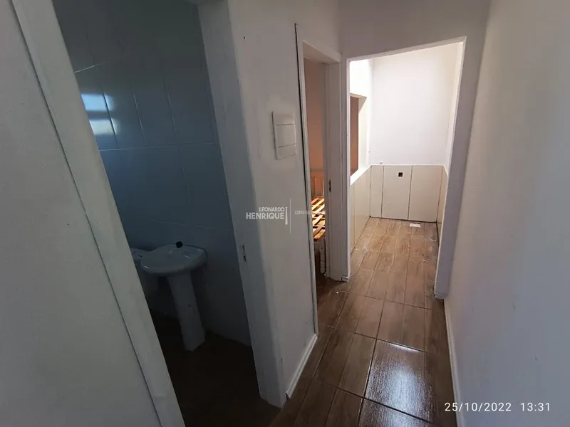 Casa bem localizada, uma quadra do Mercado Maravilha e Escola Cícero.: 7ª foto da galeria de imagens do imóvel