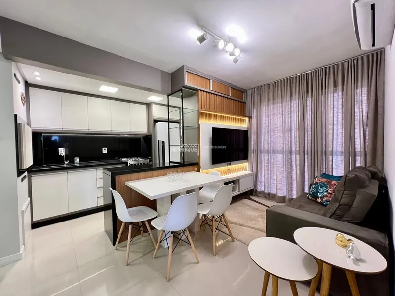 LINDO APARTAMENTO DE DOIS DORMITÓRIOS: 3ª foto da galeria de imagens do imóvel