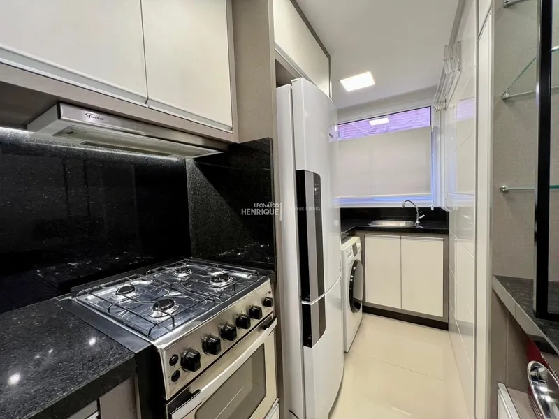 LINDO APARTAMENTO DE DOIS DORMITÓRIOS: 8ª foto da galeria de imagens do imóvel