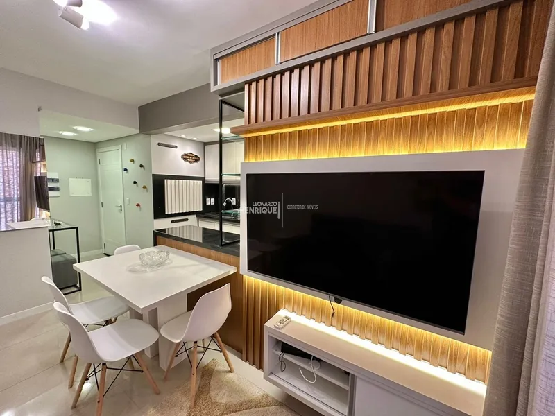 LINDO APARTAMENTO DE DOIS DORMITÓRIOS: 22ª foto da galeria de imagens do imóvel