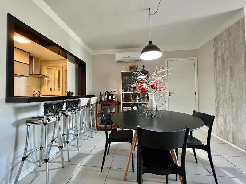 LINDÍSSIMO APARTAMENTO COM VISTA PARA O MAR: 9ª foto da galeria de imagens do imóvel