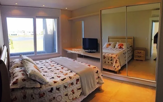 Sobrado no condomínio Enseada: 11ª foto da galeria de imagens do imóvel