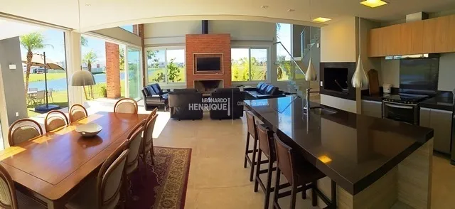 Sobrado no condomínio Enseada: 21ª foto da galeria de imagens do imóvel