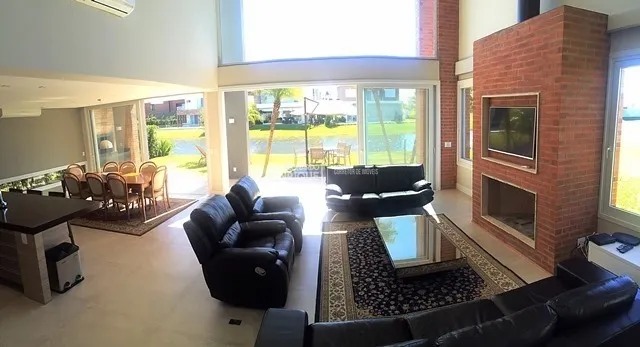 Sobrado no condomínio Enseada: 27ª foto da galeria de imagens do imóvel