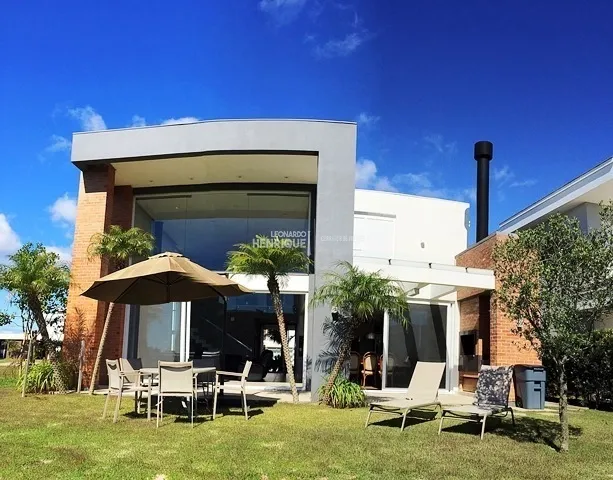 Sobrado no condomínio Enseada: 33ª foto da galeria de imagens do imóvel