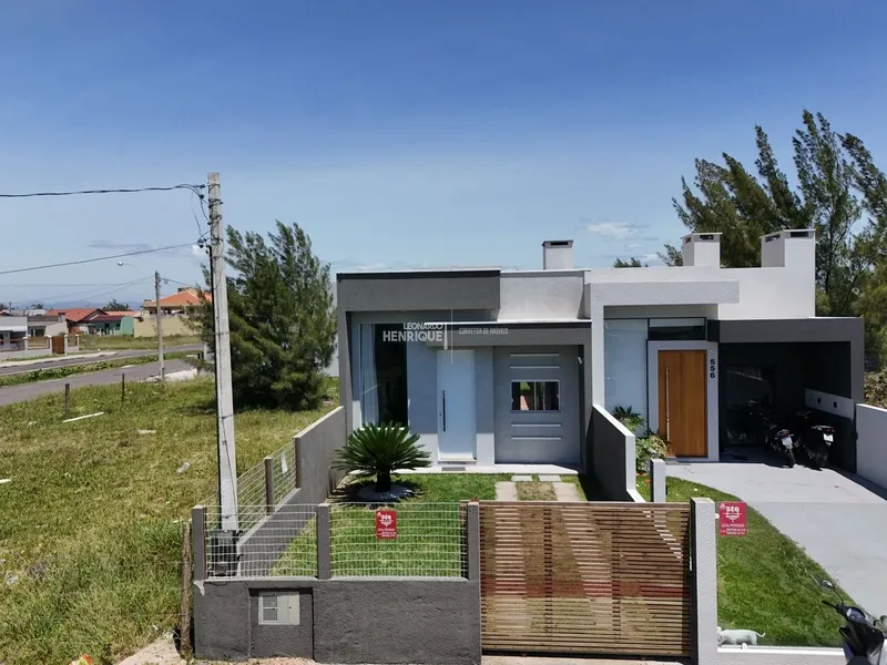 Casa Nova a duas quadras do Mar: 2ª foto da galeria de imagens do imóvel