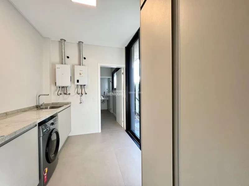 MARAVILHOSA MANSÃO A BEIRA LAGO !!!: 23ª foto da galeria de imagens do imóvel