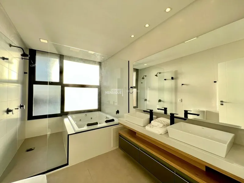 MARAVILHOSA MANSÃO A BEIRA LAGO !!!: 38ª foto da galeria de imagens do imóvel