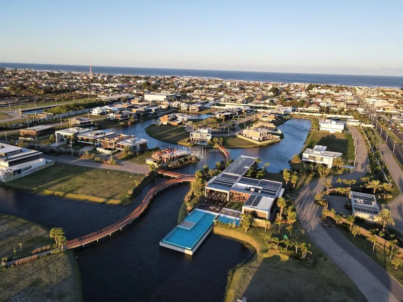 MARAVILHOSA MANSÃO A BEIRA LAGO !!!: 29ª foto da galeria de imagens do imóvel