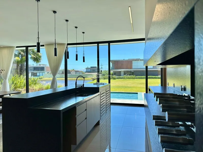 Sobrado  5 Suítes condomínio Sense: 20ª foto da galeria de imagens do imóvel