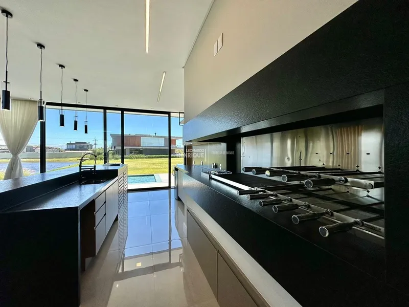 Sobrado  5 Suítes condomínio Sense: 25ª foto da galeria de imagens do imóvel