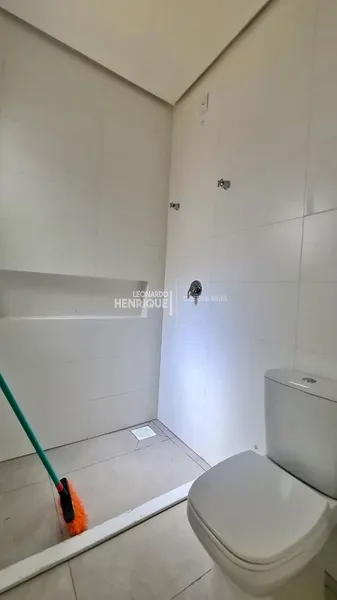 LINDA RESIDÊNCIA COM PROJETO INOVADOR: 11ª foto da galeria de imagens do imóvel