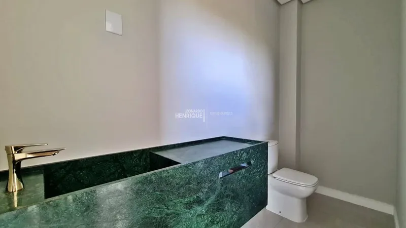 LINDA RESIDÊNCIA COM PROJETO INOVADOR: 13ª foto da galeria de imagens do imóvel