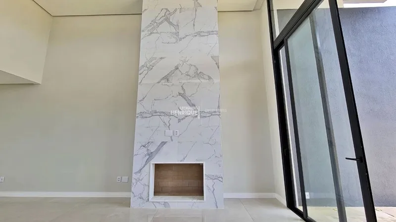 LINDA RESIDÊNCIA COM PROJETO INOVADOR: 20ª foto da galeria de imagens do imóvel