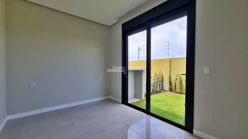 LINDA RESIDÊNCIA COM PROJETO INOVADOR: 14ª foto da galeria de imagens do imóvel