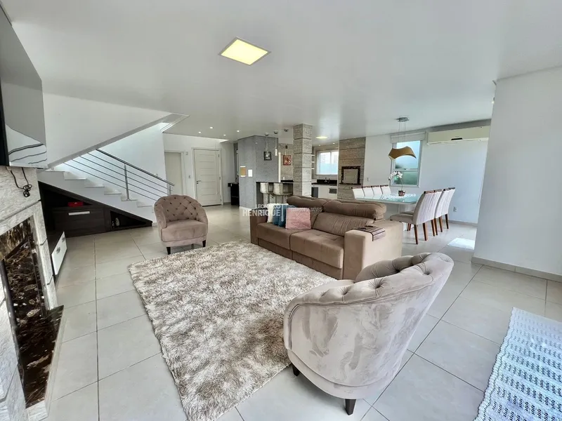 LINDA CASA COM 4 DORMITÓRIOS E INFRAESTRUTURA: 2ª foto da galeria de imagens do imóvel