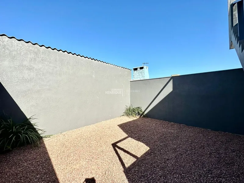 CASA À VENDA EM CAPÃO DA CANOA: 25ª foto da galeria de imagens do imóvel