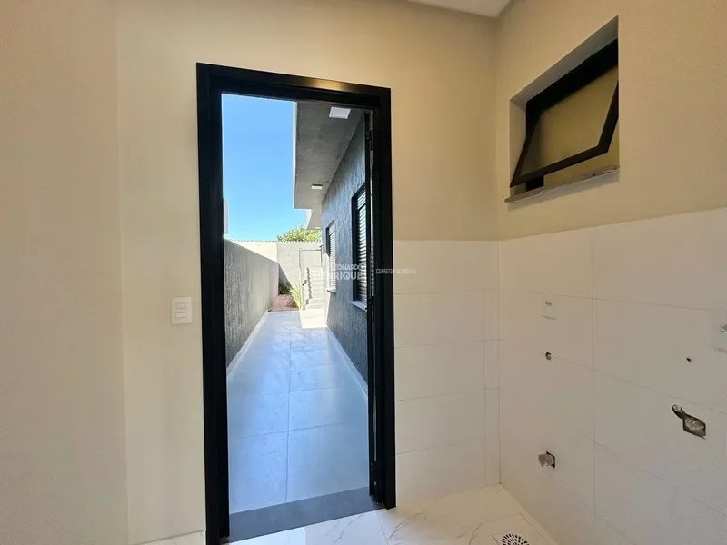 CASA À VENDA EM CAPÃO DA CANOA: 11ª foto da galeria de imagens do imóvel