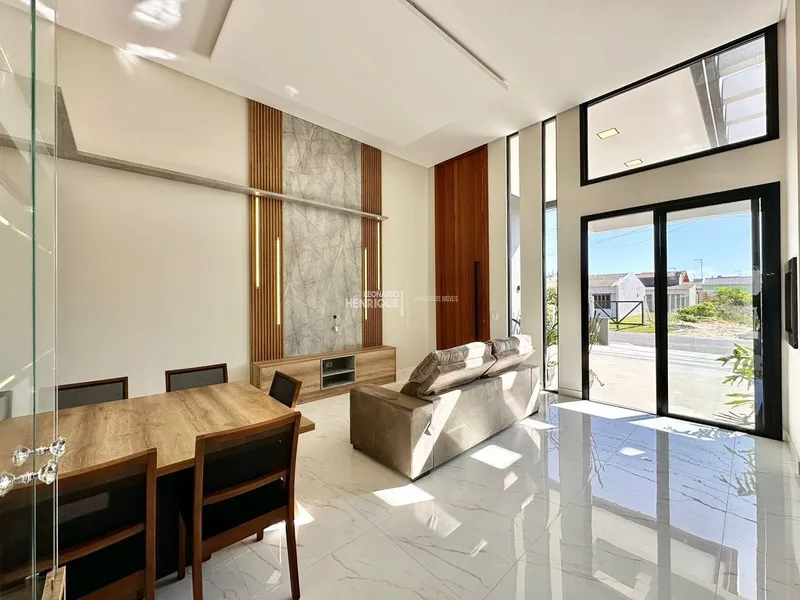 CASA À VENDA EM CAPÃO DA CANOA: 2ª foto da galeria de imagens do imóvel