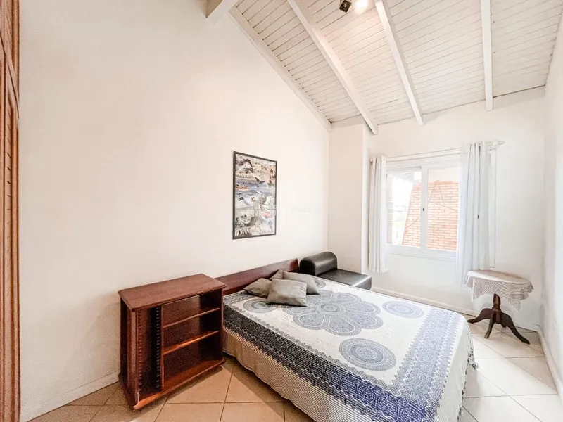 CASA DUPLEX DE FRENTE PARA O MAR COM DOIS DORMITÓRIOS: 16ª foto da galeria de imagens do imóvel