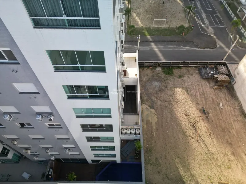 BELÍSSIMO APARTAMENTO COM DOIS DORMITÓRIOS DE FRENTE PARA O MAR: 24ª foto da galeria de imagens do imóvel