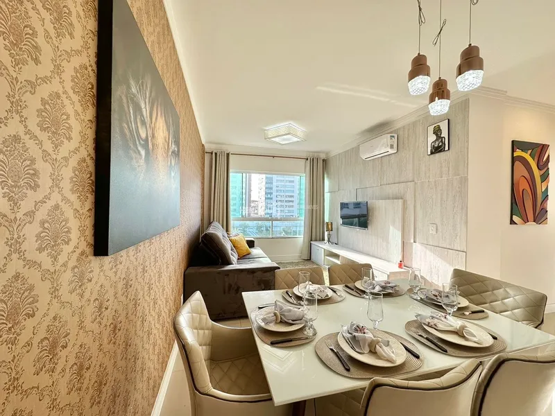 BELÍSSIMO APARTAMENTO COM DOIS DORMITÓRIOS DE FRENTE PARA O MAR: 3ª foto da galeria de imagens do imóvel