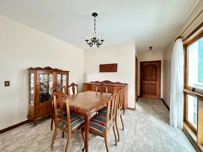 APARTAMENTO AMPLO À VENDA NO CENTRO DA CIDADE: 2ª foto da galeria de imagens do imóvel