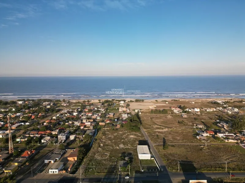 SOBRADO À VENDA  JUNTO AO MAR: 20ª foto da galeria de imagens do imóvel