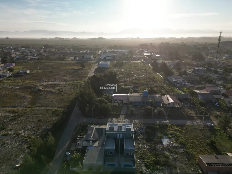 SOBRADO À VENDA  JUNTO AO MAR: 18ª foto da galeria de imagens do imóvel