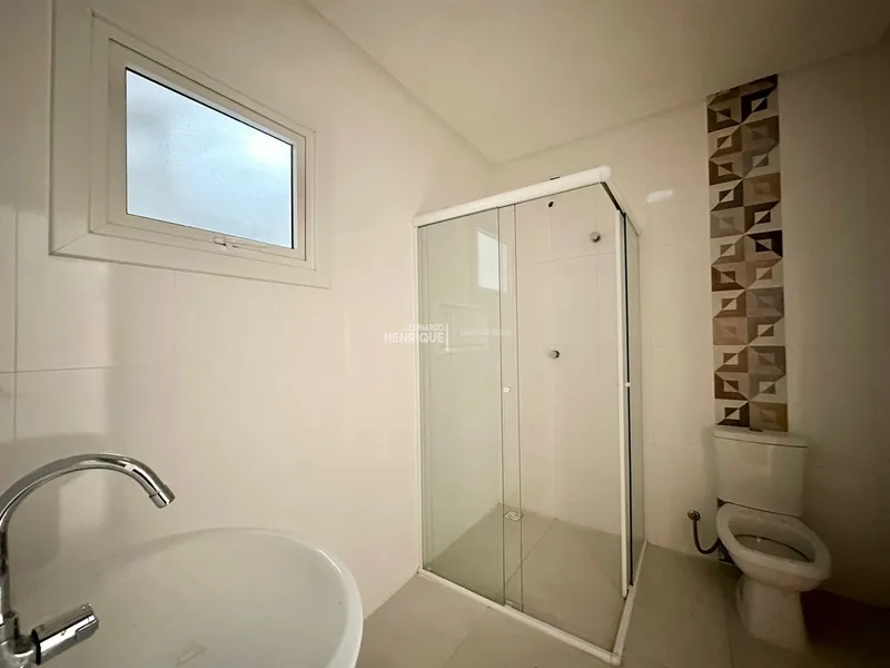 SOBRADO À VENDA  JUNTO AO MAR: 8ª foto da galeria de imagens do imóvel