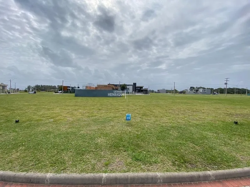 TERRENO EM BAIRRO PLANEJADO!: 5ª foto da galeria de imagens do imóvel