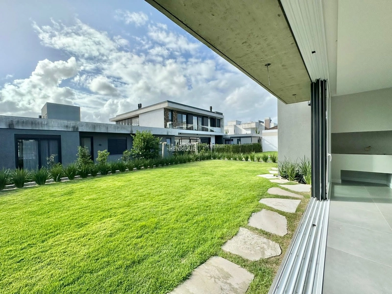 Sobrado NOVO em VELAS DA MARINA: 8ª foto da galeria de imagens do imóvel