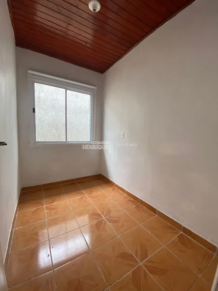 Casa com 4 dormitórios e 3 banheiros e piscina, lado mar!: 9ª foto da galeria de imagens do imóvel