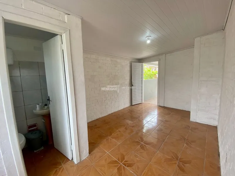 Casa com 4 dormitórios e 3 banheiros e piscina, lado mar!: 7ª foto da galeria de imagens do imóvel