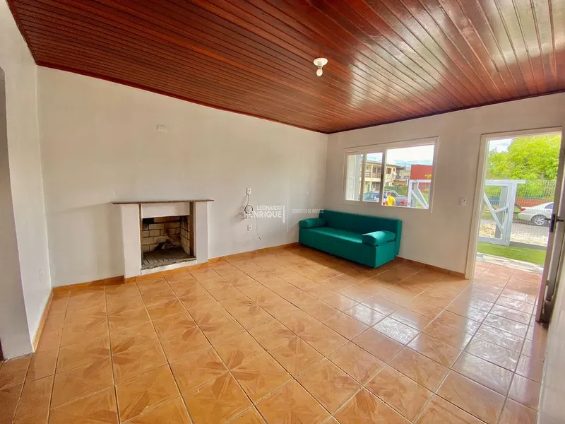 Casa com 4 dormitórios e 3 banheiros e piscina, lado mar!: 4ª foto da galeria de imagens do imóvel