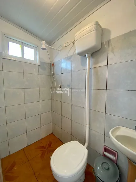 Casa com 4 dormitórios e 3 banheiros e piscina, lado mar!: 8ª foto da galeria de imagens do imóvel